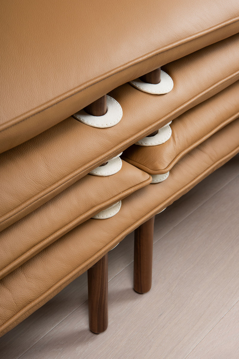 TAKYA BENCH IN LEATHER